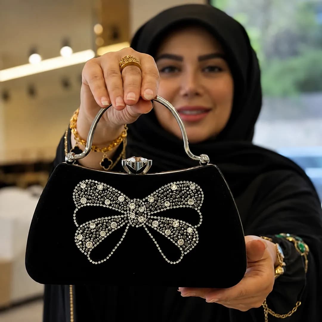کیف دستی مشکی نگین‌دار